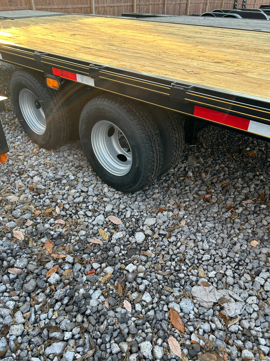 40' Gooseneck with Mega Ramps Farmersville Auto Sales & Trailers